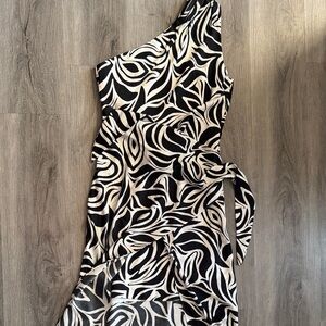 Donna Morgan Black and White One-Shoulder Dress